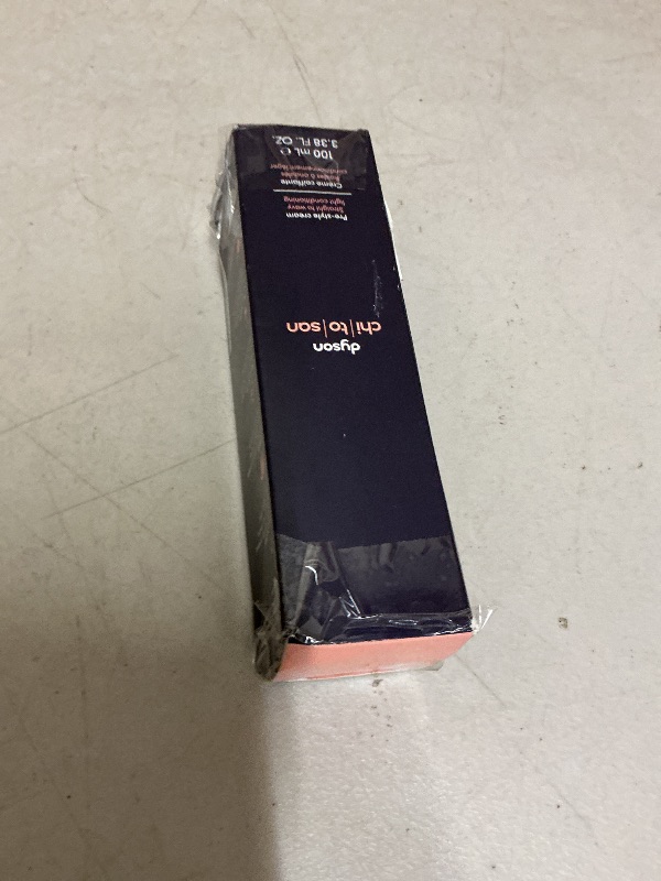 Photo 1 of Dyson Chitosan™ Pre-style cream, Straight to Wavy, Light Conditioning, 100ml