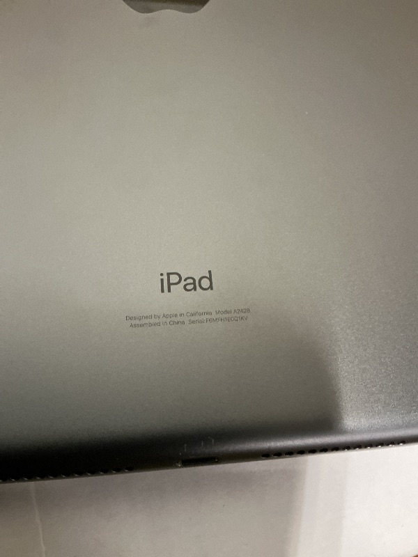 Photo 1 of Apple 2020 iPad 10.2-inch, WiFi + Cellular, 32GB - Space Gray (Renewed Premium)