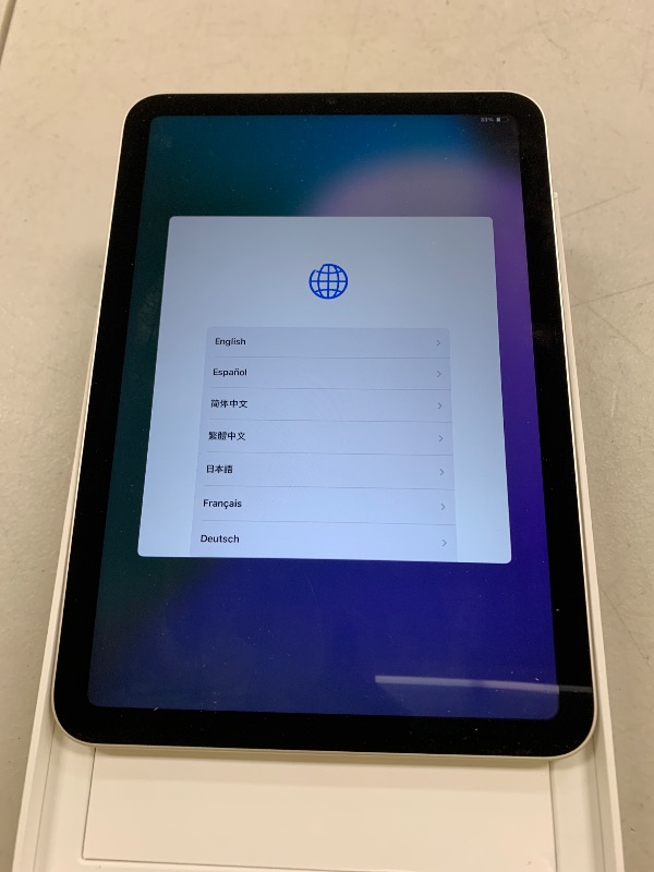 Photo 1 of Apple iPad mini (A17 Pro): Apple Intelligence, 8.3-inch Liquid Retina Display, 128GB, Wi-Fi 6E, 12MP Front/12MP Back Camera, Touch ID, All-Day Battery Life — Starlight