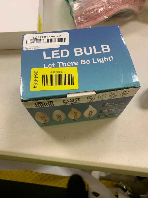 Photo 1 of FANNIS 12 Packs C32 Candle Shape LED Edison Bulb, 2W Equals 20W, Daylight White Light, E12 Base Clear Glass Light Bulb for Pendant Chandelier Ceiling Fan Candelabra Light