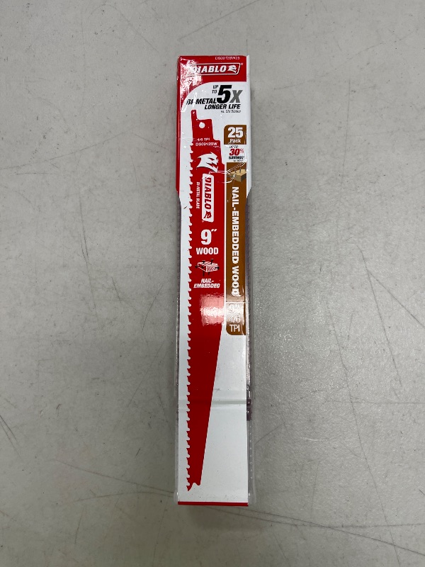 Photo 1 of Diablo Bi-Metal Reciprocating Saw Blade for Nail-Embedded Wood - Variable Tooth - 9" Length, 4/6 TPI, 25-Pack - DS0912BW25