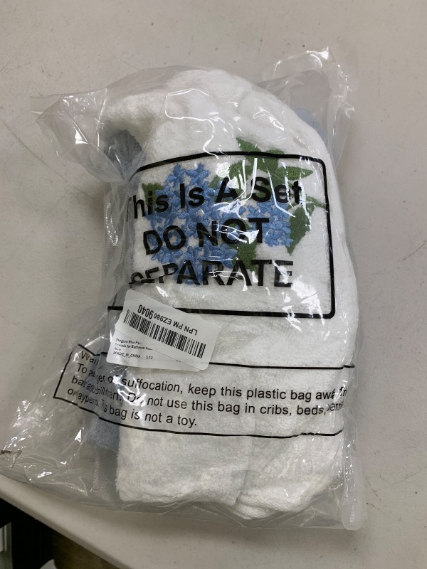Photo 1 of Tingjoo Blue Hydrangea Hand Towels Farmhouse Hydrangea Bathroom Decor 14x29 Inch Embroidered Decorative Cute Summer Cotton Soft Absorbent Towels for Bathroom Kitchen