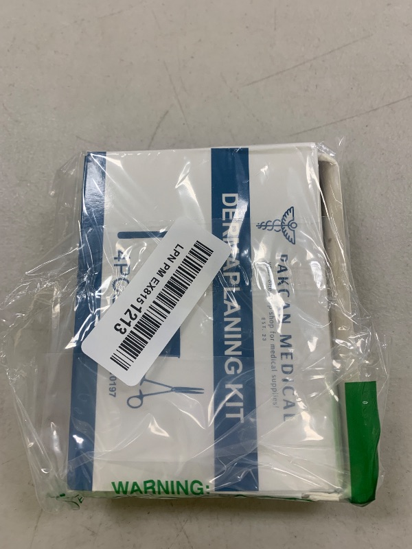 Photo 1 of 10R Dermaplaning Professional Kit Includes:10R Dermaplaning Scalpel Blades (100 Pack), Scalpel Handle No. 3, Scalpel Blade Remover, Hemostat Forceps