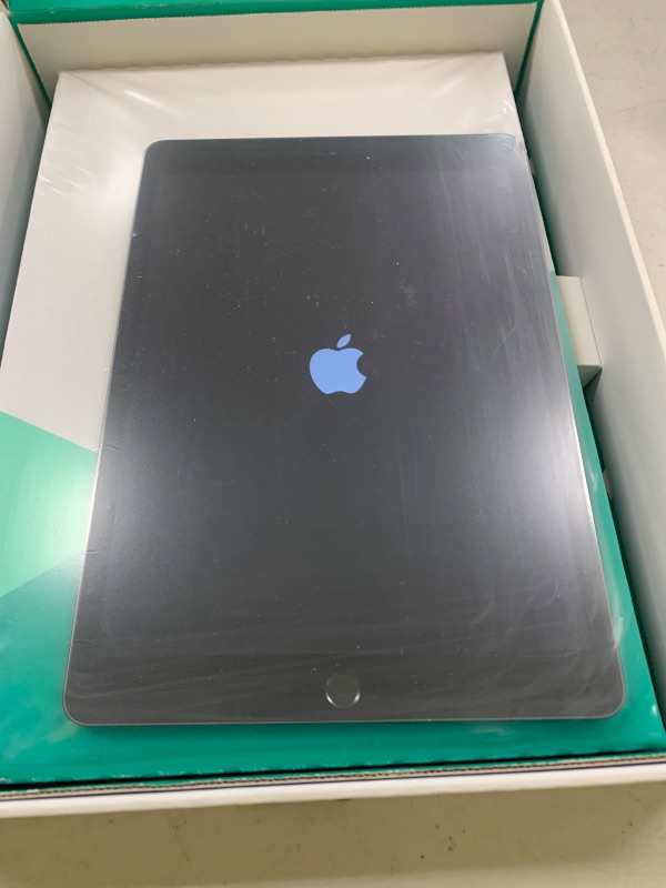 Photo 1 of Apple 2019 iPad (10.2-inch, Wi-Fi, 32GB) - Space Gray (Renewed Premium)