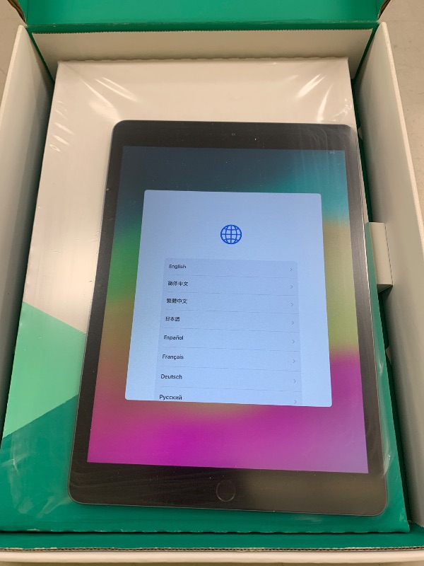 Photo 1 of Apple 2019 iPad (10.2-inch, Wi-Fi, 32GB) - Space Gray (Renewed Premium)