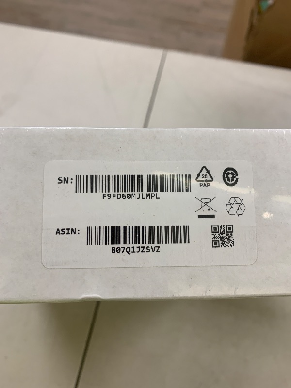 Photo 1 of Apple 2019 iPad Air, 10.5-inch, WiFi, 256GB - Space Gray (Renewed Premium)
