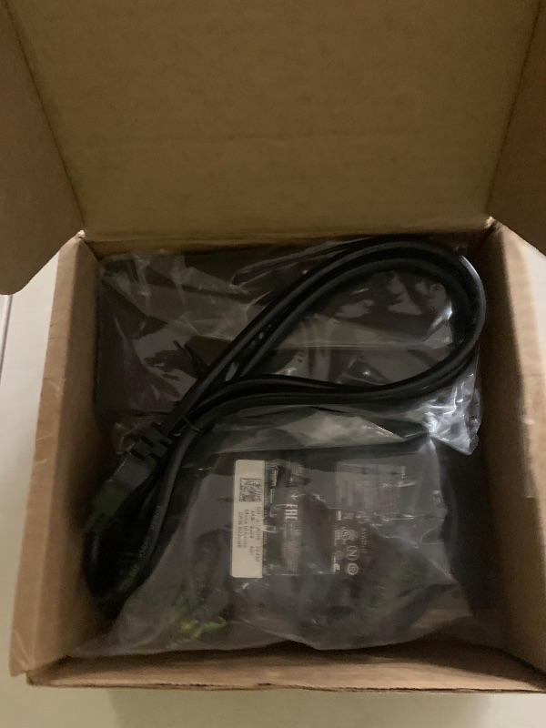 Photo 1 of D6000 Dell Docking Station Dual Monitor with USB 3.0 & USB C - Universal Dock with 130W & HDMI Cable (Renewed)
