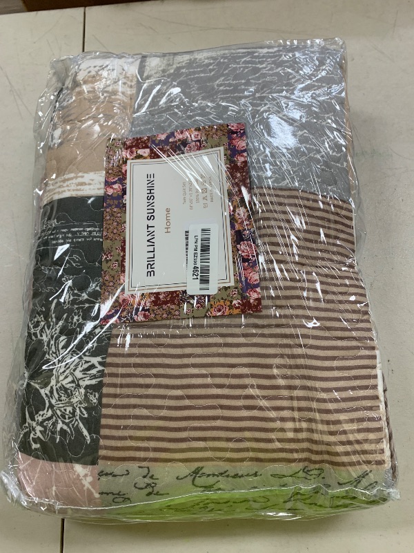 Photo 1 of Brilliant Sunshine Paris and Toile Floral Quilt Set, 2-Piece Bedding Sets with 1 Sham, Patchwork Design, Washable and Reversible Bedspread, Soft Lightweight Coverlet, All-Season, Twin, Latte Grey