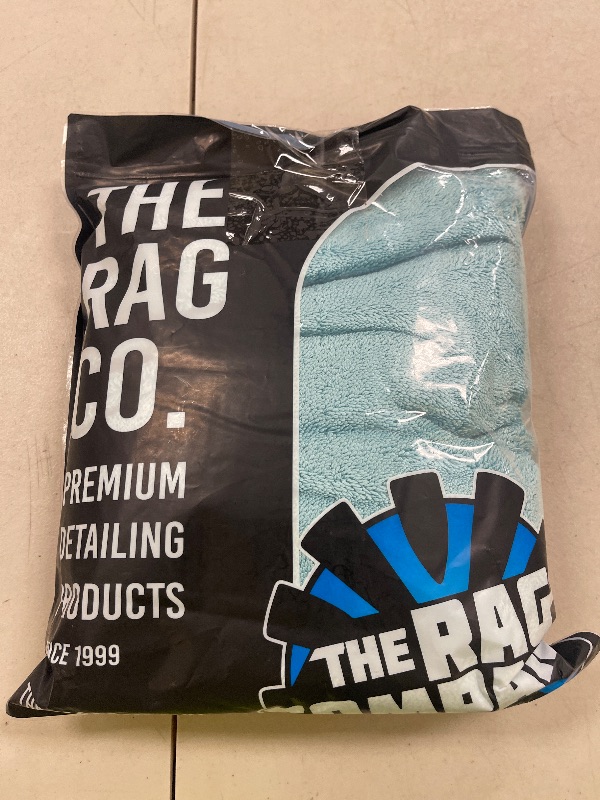 Photo 1 of The Rag Company - The Liquid8r - Absorbent 70/30 Blend Microfiber Drying Towel for Cars, Trucks, SUVs, Safe for Detailing + Scratch Free, Twist Loop, 1100gsm, 25in x 36in, Aqua Blue