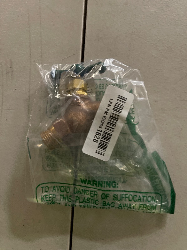 Photo 1 of Eastman Heavy-Pattern Male No-Kink Hose Bibb Valve, 1/2 Inch MIP Connection, Brass Plumbing Fitting, 48626