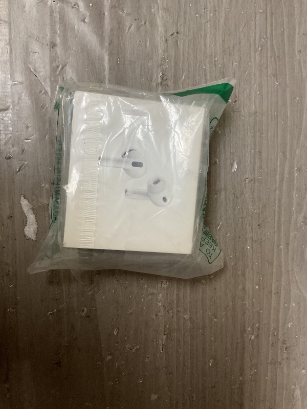 Photo 1 of Apple AirPods Pro 3 Wireless Earbuds, Active Noise Cancellation, Live Translation, Heart Rate Sensing,Hearing Aid Feature,Bluetooth Headphones,Spatial Audio, High-Fidelity Sound, USB-C Charging, White