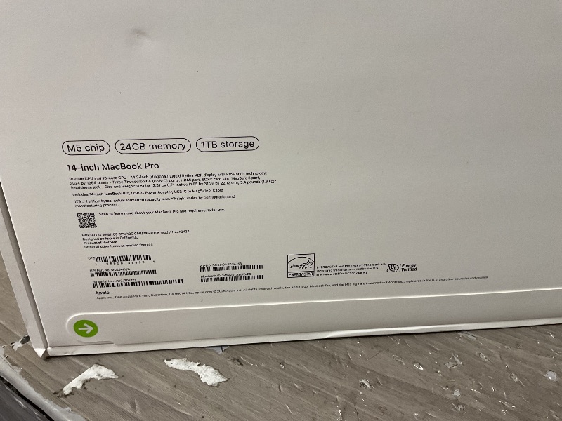 Photo 1 of Apple 2025 MacBook Pro Laptop with M5 chip with 10?core CPU and 10?core GPU: Built for Apple Intelligence, 14.2-inch Liquid Retina XDR Display, 24GB Unified Memory, 1TB SSD Storage; Space Black