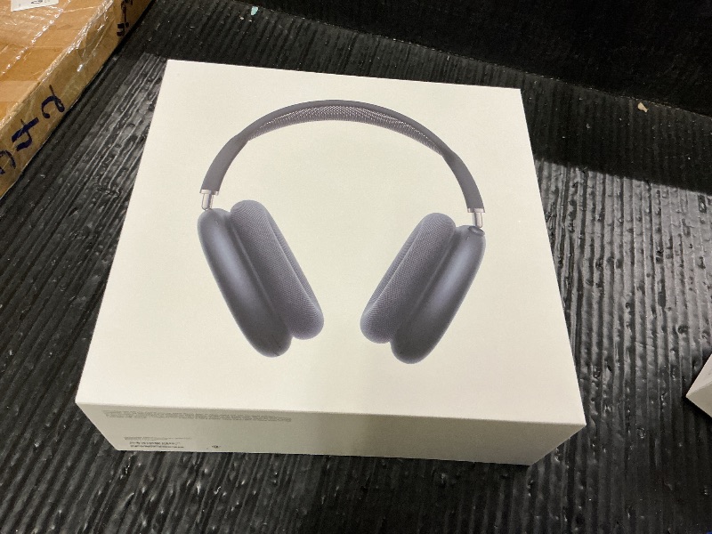 Photo 1 of Apple AirPods Max Wireless Over-Ear Headphones, Pro-Level Active Noise Cancellation, Transparency Mode, Personalized Spatial Audio, USB-C Charging, Bluetooth Headphones for iPhone - Midnight