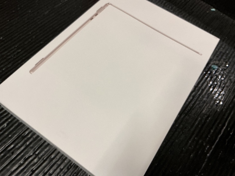 Photo 1 of Apple 2026 MacBook Air 13-inch Laptop with M5 chip: Built for AI, 13.6-inch Liquid Retina Display, 16GB Unified Memory, 512GB SSD, 12MP Center Stage Camera, Touch ID, Wi-Fi 7; Starlight