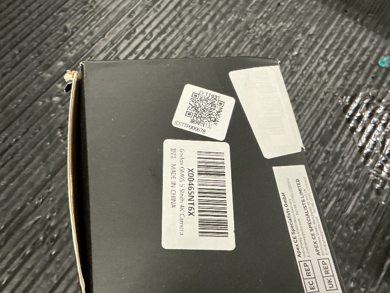 Photo 1 of Godox GM6S 5.5Inch 4K Camera Monitor 1200nit Ultra-Bright Video Monitor for DSLR Camera 1920 * 1080 IPS Screen Touch Control HDMI Input & Output Custom 3D LUT Type-C/DC/Battery Powered with Sun Hood