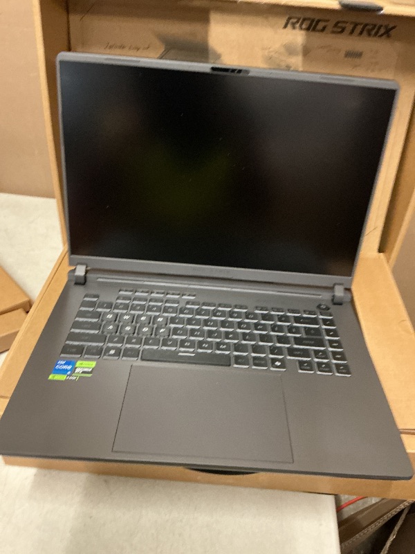 Photo 1 of ASUS ROG Strix G16 (2025) Gaming Laptop, 16” FHD+ 16:10 165Hz/3ms, NVIDIA® GeForce RTX™ 5050, Intel® Core™ i5-13450HX, 16GB DDR5-5600, 1TB PCIe Gen 4 SSD, Wi-Fi 7, Windows 11 Home, G615JH-DS54