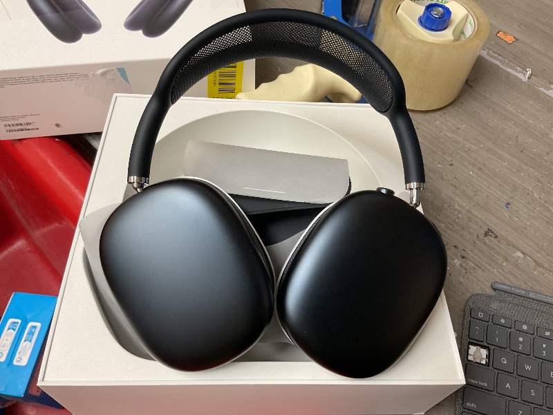 Photo 6 of Apple AirPods Max Wireless Over-Ear Headphones, Pro-Level Active Noise Cancellation, Transparency Mode, Personalized Spatial Audio, USB-C Charging, Bluetooth Headphones for iPhone - Midnight