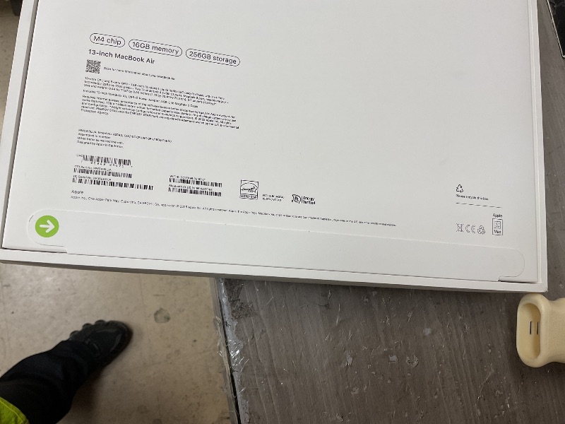 Photo 1 of Apple 2025 MacBook Air 13-inch Laptop with M4 chip: Built for Apple Intelligence, 13.6-inch Liquid Retina Display, 16GB Unified Memory, 256GB SSD Storage, 12MP Center Stage Camera, Touch ID; Silver