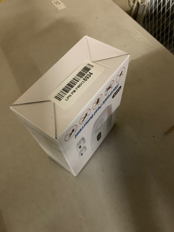 Photo 1 of 2026 Cvtayn Upgraded Ultrasonic Pest Repellent Indoor Repeller, Mouse Traps, Repellent Roach, Mouse, Bugs, Mosquito, Mice, Spider, Ant, Rodent Repellent Ultrasonic Plug in, 3 Mode Switching, 6 Packs