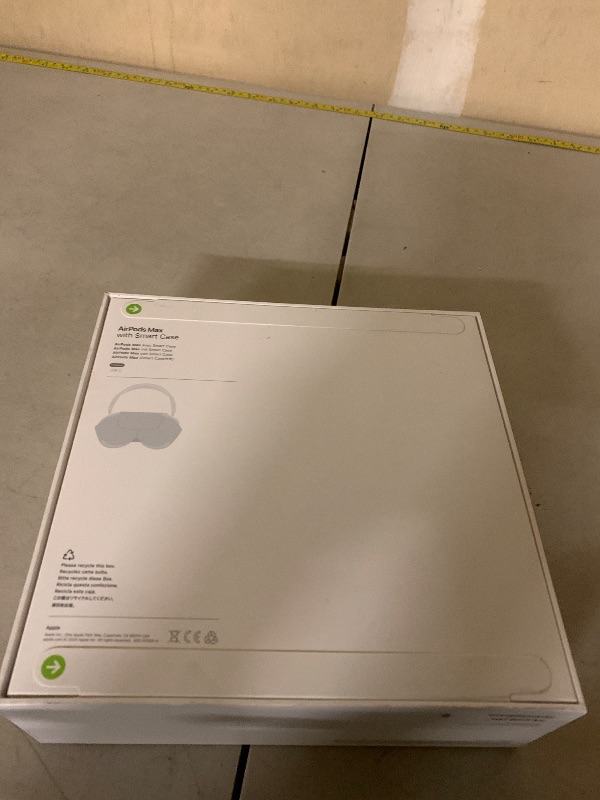 Photo 1 of Apple AirPods Max Wireless Over-Ear Headphones, Pro-Level Active Noise Cancellation, Transparency Mode, Personalized Spatial Audio, USB-C Charging, Bluetooth Headphones for iPhone - Midnight