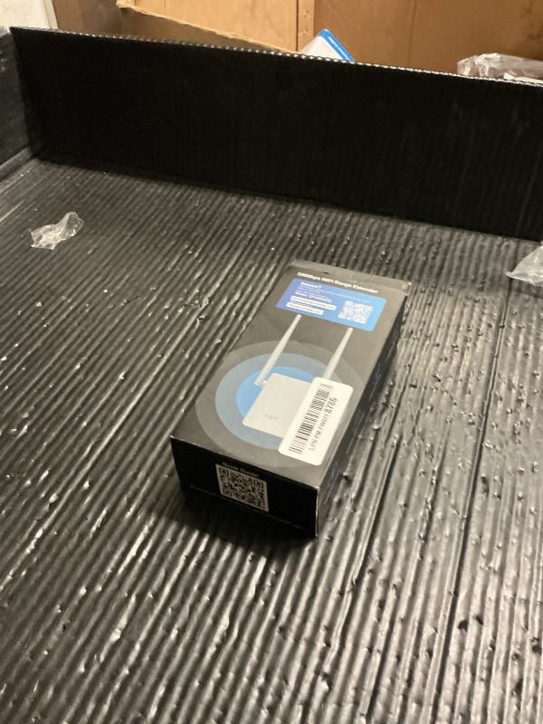 Photo 1 of Wi-Fi Repeater