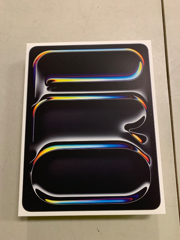 Photo 1 of Apple iPad Pro 13-inch (M5): Ultra Retina XDR Display - Nano-Texture Glass, 1TB, 12MP Front/Back Camera, LiDAR Scanner, Wi-Fi 7 with Apple N1 + 5G Cellular with C1X chip, Face ID — Space Black
