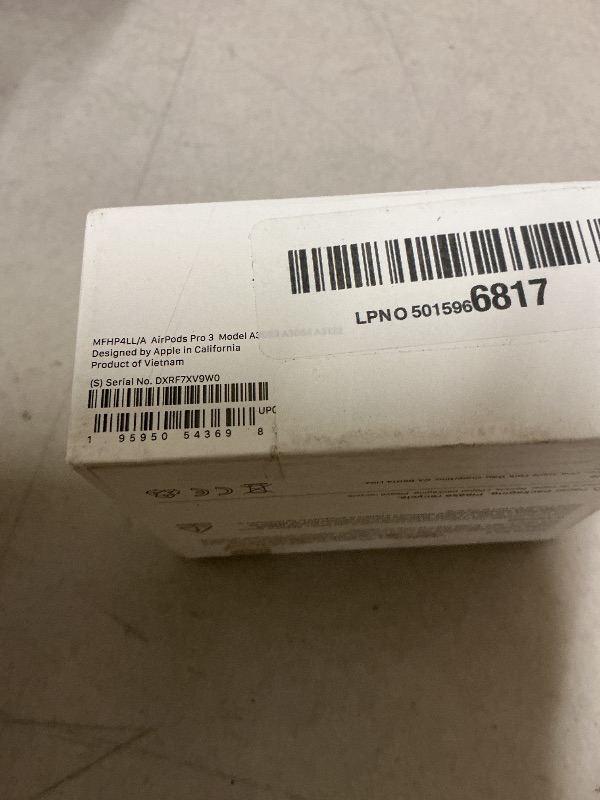 Photo 1 of Apple AirPods Pro 3 Wireless Earbuds, Active Noise Cancellation, Live Translation, Heart Rate Sensing,Hearing Aid Feature,Bluetooth Headphones,Spatial Audio, High-Fidelity Sound, USB-C Charging, White