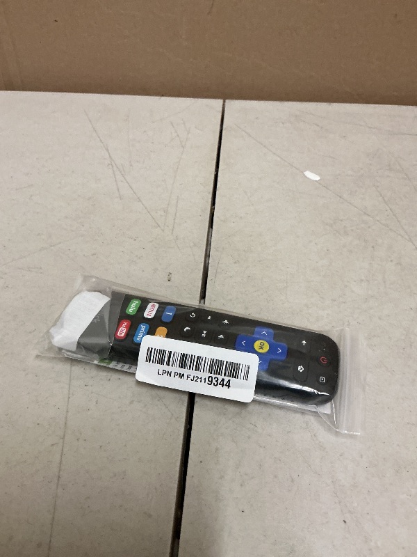 Photo 1 of 1-clicktech for Roku Remote 2-in-1 for Roku-TV and Roku Box, Compatible for TCL Hisense ONN Sanyo Sharp Hitachi Element Insignia LG Magnavox Roku TV, w/ 12 Opt. Channels [NOT for Stick]