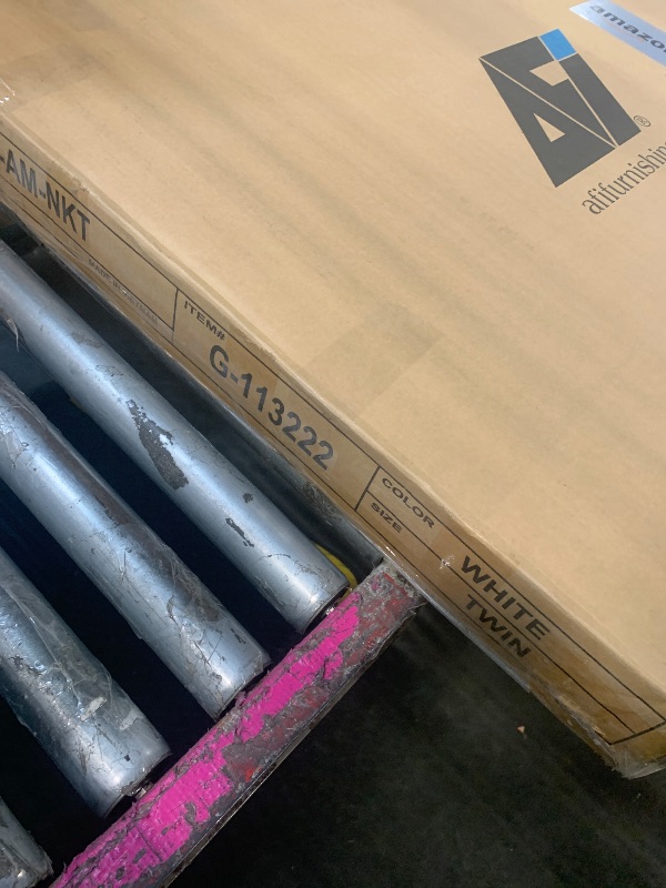 Photo 1 of ***PARTIAL SET*** afifurnishings item G113222 white thin