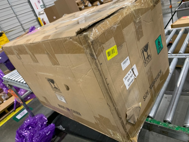 Photo 1 of ****AS IS ALL SALES FINAL  NON RETURNS  ****Sintuff Poultry Carrier Crate Plastic Chicken Transport Cage Bird Carriers Chickens Carrier Travel Crate Basket Box for Poultry Chicken Bird Duck Goose, 29.5 x 21.7 x 11.6 Inch(6 Pcs)

****AS IS ALL SALES FINAL 