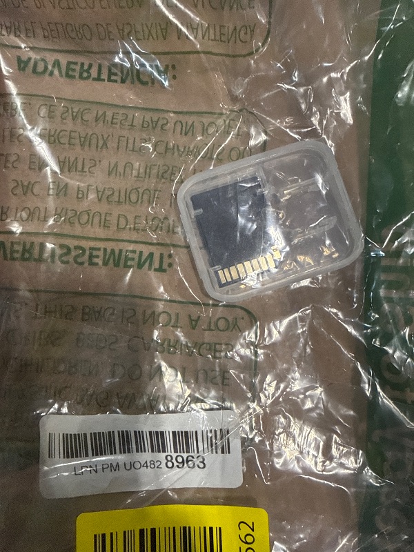 Photo 1 of ****ONLY ONE SD******3 Pack -Sandisk MicroSD MicroSDHC to SD SDHC Adapter. Works with Memory Cards up to 32GB Capacity (Bulk Packaged).