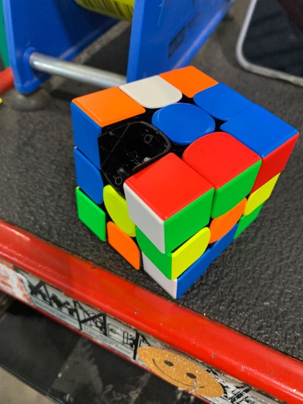 Photo 1 of ***PIECE MISSING*** GAN 356 R S, 3x3 Speed Cube Gans 356RS Magic Cube Non-Magnetic (Stickerless)