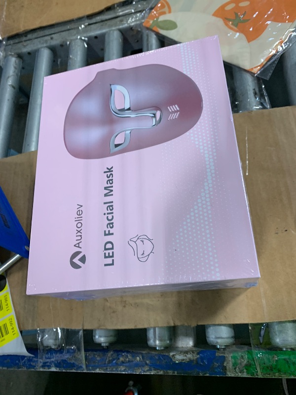 Photo 1 of ****Factory sealed****
FSA Red Light Therapy Mask : Target Acne Removal,Wrinkles Redness,Wirless Remote,Salon Grade HSA Infrared Face Mask, Anti Aging Skincare for Home,2000mAh Rechargeable Led Light Therapy Facial Mask