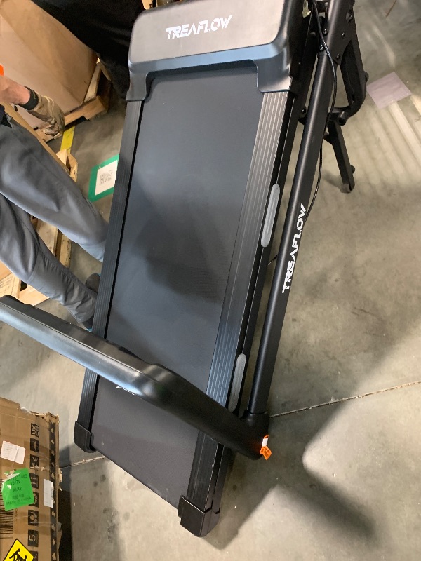 Photo 1 of ***FINAL SALE NO RETURN ***FOR PARTS *** TREAFLOW Treadmill with 0-25% Auto Incline, 3.5 HP Folding for Home Running, 10.0 MPH Max Speed, 300 lbs Weight Capacity, Bluetooth Speaker. (Black)