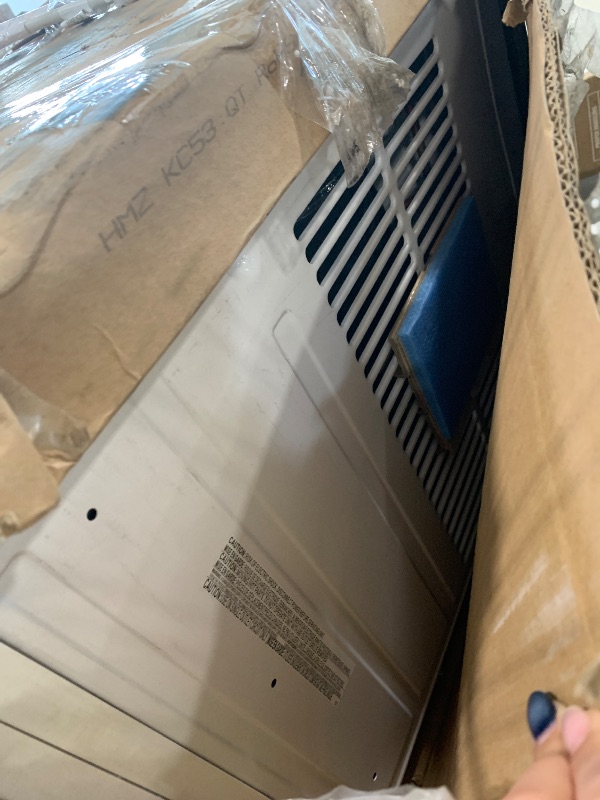 Photo 1 of ***UNTESTED*** Keystone 23,200 BTU Window Air Conditioner with 16,000 BTU Supplemental Heat and Dehumidifier, 230V, Window AC for Large Rooms up to 1,500 Sq.Ft. with Smart Remote Control