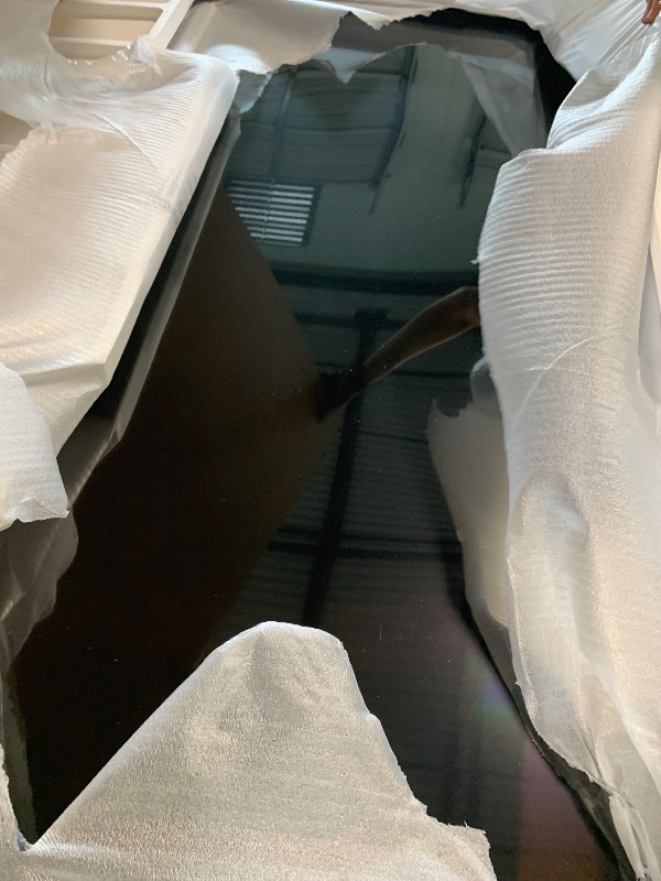Photo 1 of ***DAMAGE SEE PICTURES** Samsung 75-Inch Class Crystal UHD U8000F 4K Smart TV (2025 Model) Endless Free Content, Crystal Processor, MetalStream Design, Knox Security, Alexa Built-in