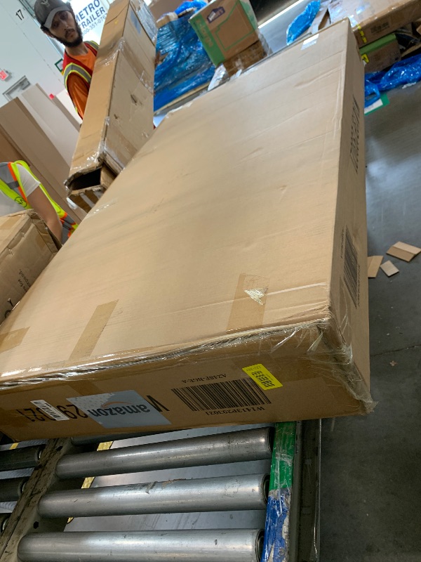 Photo 1 of ***UNKNOWN IF MISSING PARTS*** KEIKI Full Size Upholstery Tufted Daybed with Erectable Trundle, Full to King Design Modern Extendable Boucle Sofa Bed, Easy Assembly, No Box Spring Required, for Living Room and Bedroom, Beige