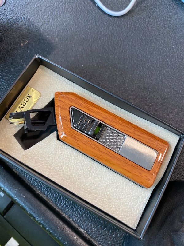 Photo 1 of **UNTESTED**
FLABOX 3 in 1 Soft Flame Lighter,Refillable Butane Lighter with 3 Clean Tool,Adjustable Soft Flame Lighter for Candle Grill Fireplace,Delicate Gift with Clean Brush for Men Mahogany,Without Butane