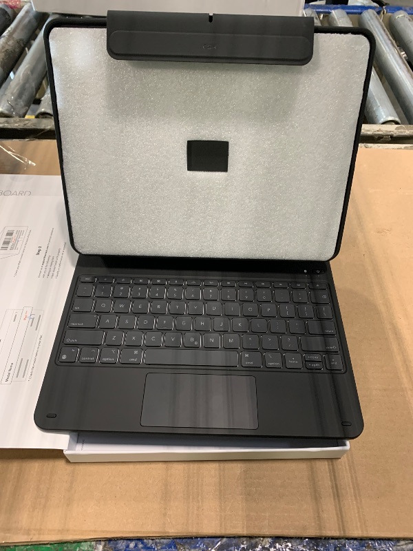 Photo 1 of *** NO USB CABLE *** ESR [Upgraded] iPad Pro 13 Inch Case with Keyboard (M5/M4, 2025/2024), iPad Pro 13 Keyboard Case with Magnetic Stand, Portrait/Raised Modes for iPad Pro 13, Removable, Rebound 360 Series, Black