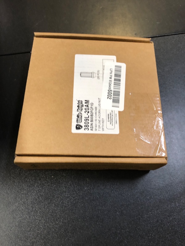 Photo 1 of White Knight M14x1.50 Duplex 7 Spline Lug Nuts with Key (for Aftermarket Wheels), EZ Installation, Durable Carbon Steel with Stylish Triple Layered Chrome Finish, 3809L-20AM (20 Pack)
