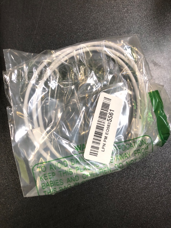 Photo 1 of Apple USB-C Woven Charge Cable (1 m) ???????