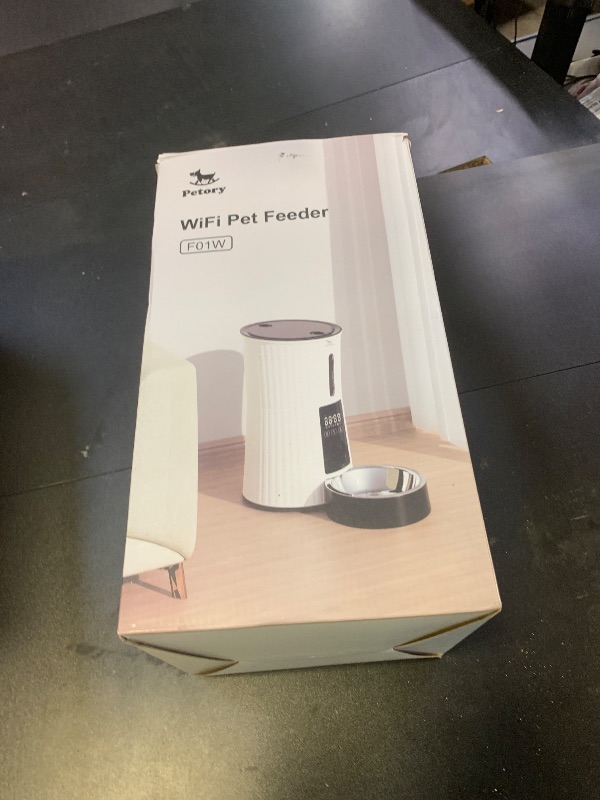Photo 1 of Petory Automatic Cat Feeders Wi-Fi - 4L Dry Food Dispenser for Cats and Dogs 10 Meals per Day Smart Pet Feeder with Desiccant Bag Dual Power Supply 10S Voice Recorder