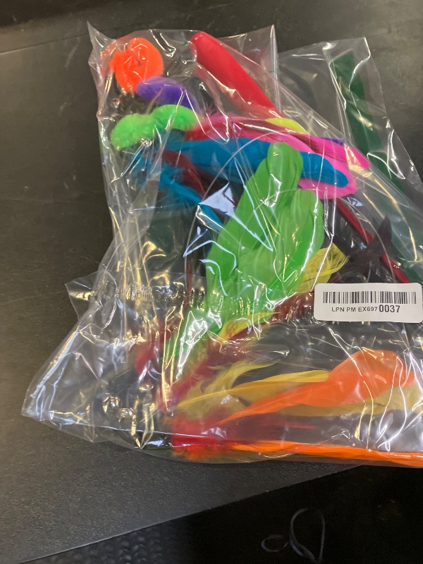 Photo 1 of MeoHui Interactive Cat Toys - Retractable Wand Toy and Feather Toys Refills for Indoor Cats to Chase and Exercise