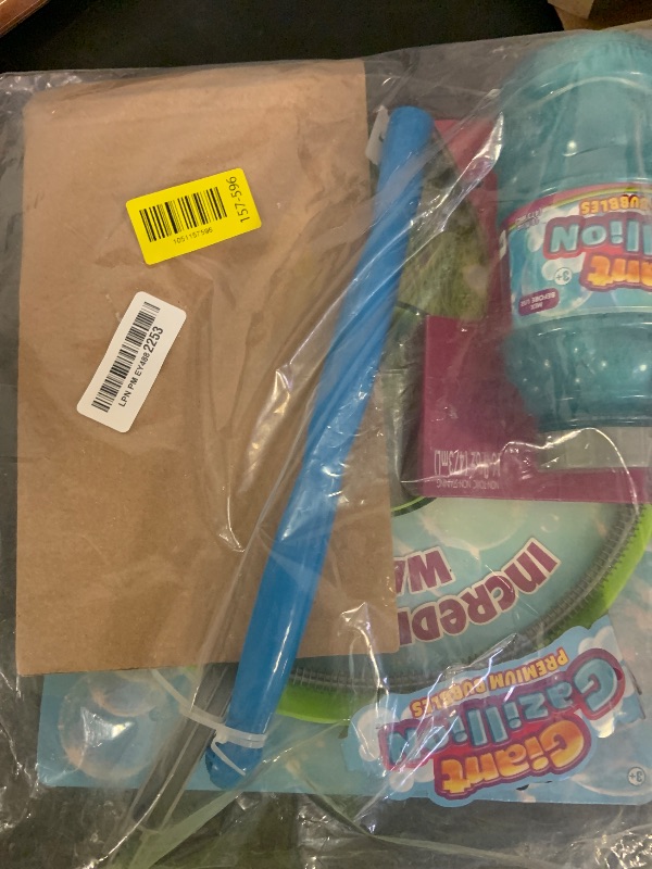 Photo 1 of Gazillion Incredibubble Wand