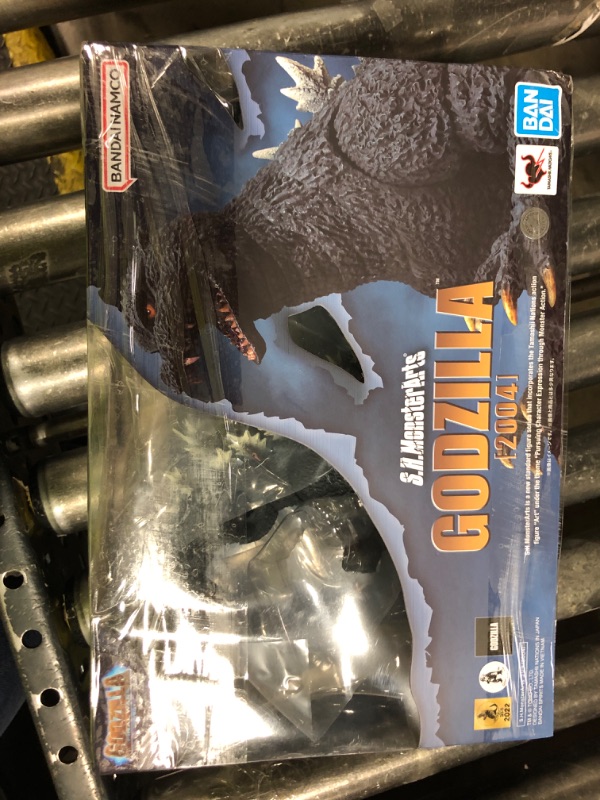 Photo 1 of TAMASHII NATIONS - Godzilla Final Wars - Godzilla [2004] (Reissue) S.H.MonsterArts Action Figure