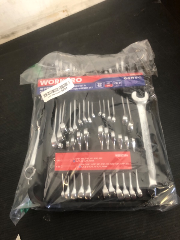 Photo 1 of WORKPRO 32-Piece SAE & Metric Combination Wrenches Set, 20-Piece Standard wrenches and 12-Piece Stubby Wrenches with Organizer Tray, Cr-V Steel Mirror Chrome Polished