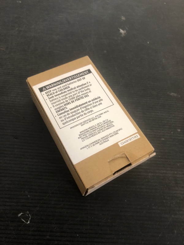 Photo 1 of Amazon Basics Key Finder, Wallet, Pet, Phone, Item Locator - 6 Smart Trackers, 1 Remote, 100 ft (30 m) Range, up to 80dB alarm via RF signals. No phone, mobile app or WiFi required