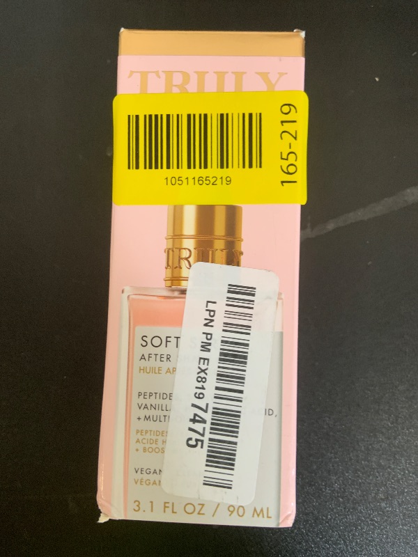 Photo 1 of Truly Beauty Soft Serve After Shave Oil | Hydrating Treatment for Ingrowns & Irritation | Peptides, Hyaluronic Acid & Strawberry Extract | Soothes & Smooths Skin | Strawberry Vanilla Scent (3.1 Fl Oz)