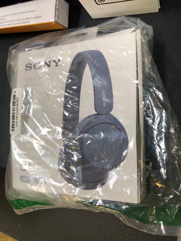 Photo 1 of Sony WH-CH520 Wireless Headphones Bluetooth On-Ear Headset with Microphone, Blue New