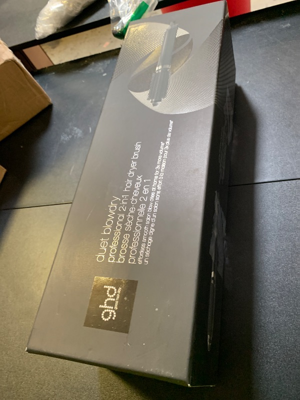 Photo 1 of ghd Duet Blowdry - 2-in-1 Hot Air Brush for Wet to Dry Styling with No Heat Damage, 3X More Volume, More Shine, and Frizz-Free Finish - Quiet Styling, Heated Bristles and Barrel - Black